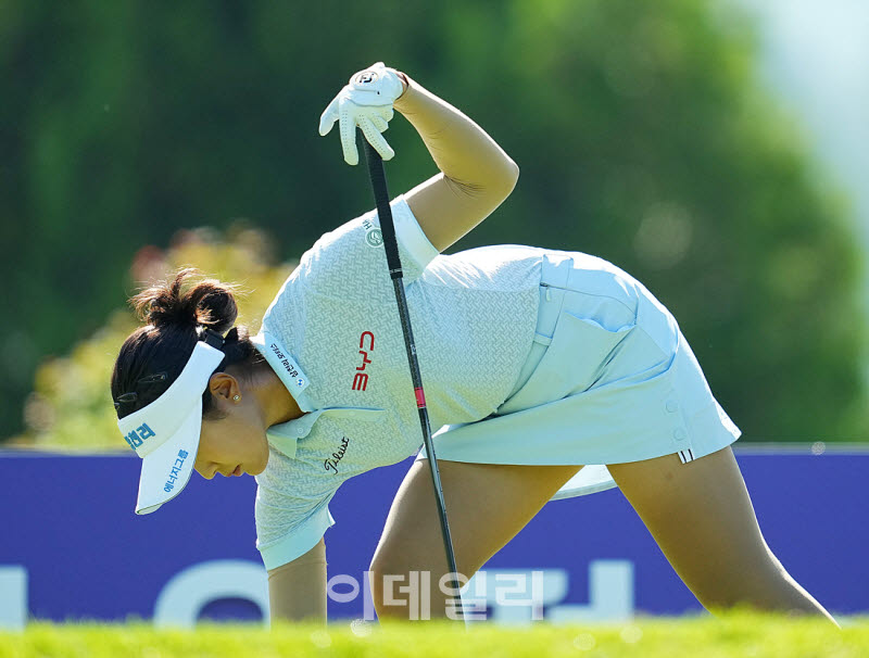 [포토]김민주,신중히 볼을 놓는다