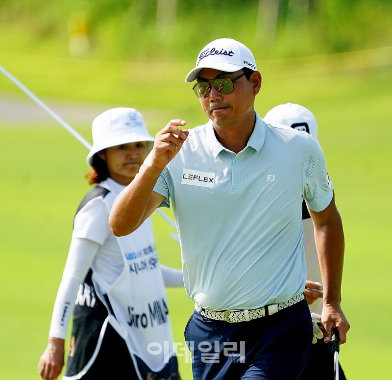 [포토] 정지철, 세이브하며 홀아웃
