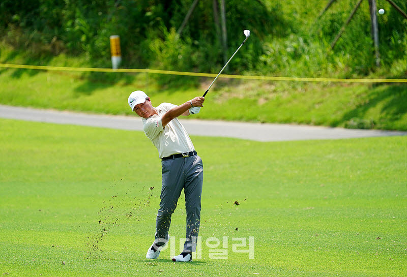 [포토] 황인춘, 핀을 향해