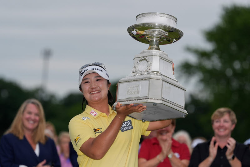 LPGA 접수한 BBQ…美 넘어 중남미서 "매장 내달라" 러브콜