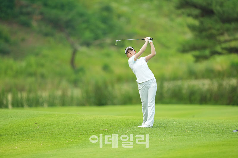 [포토]변혜성,버디위해 핀에 붙어라