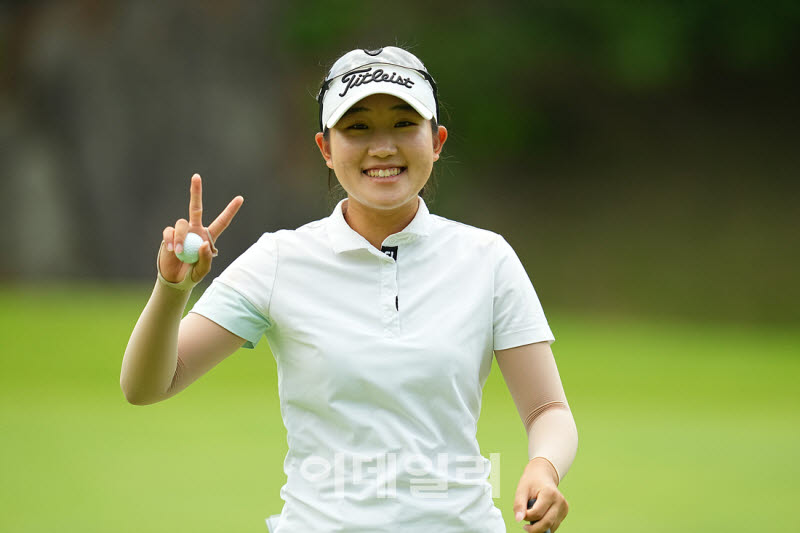 [포토]변혜성,밝은 브이 홀아웃