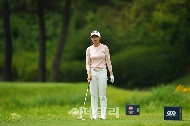 [포토]최은솔,홀인원을 노려본다