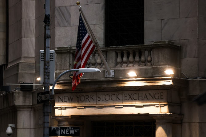 S&P500·나스닥, 이란 전쟁에도 6년만에 최고 분기 성적