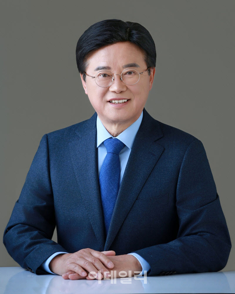 [포토] 유찬종 종로구청장, '일자리와 민생활력' 시동