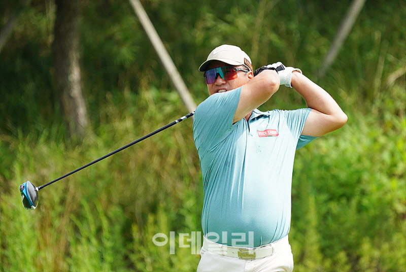 [포토] 강지만, 호쾌한 드라이버샷