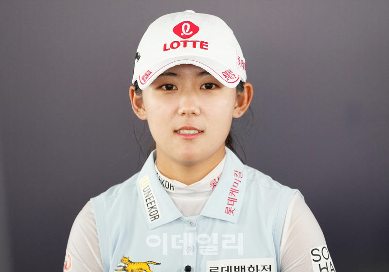 [포토]황유민,설레이는 인터뷰 시간