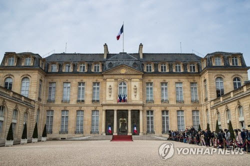 ‘포스트 마크롱’ 뽑는다…프랑스 차기 대선 내년 4월 18일 실시