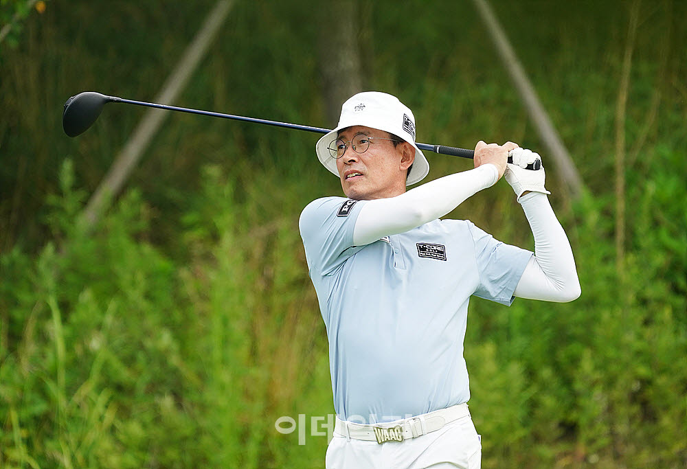 [포토] 이영기, 타구 방향을 살핀다