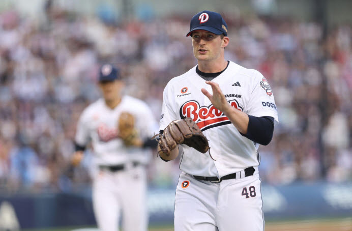 두산베어스, 벤자민 정식 계약...새 외국인타자 세베리노 영입