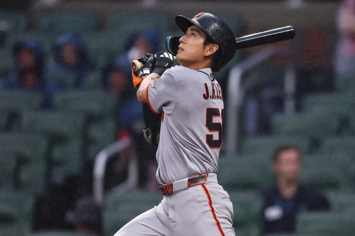 이정후, 7경기 만에 멀티 히트... 송성문은 MLB 첫 홈런
