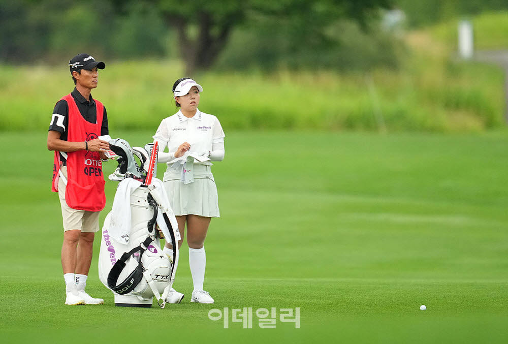 [포토]조하리,핀 공략을 상의해요