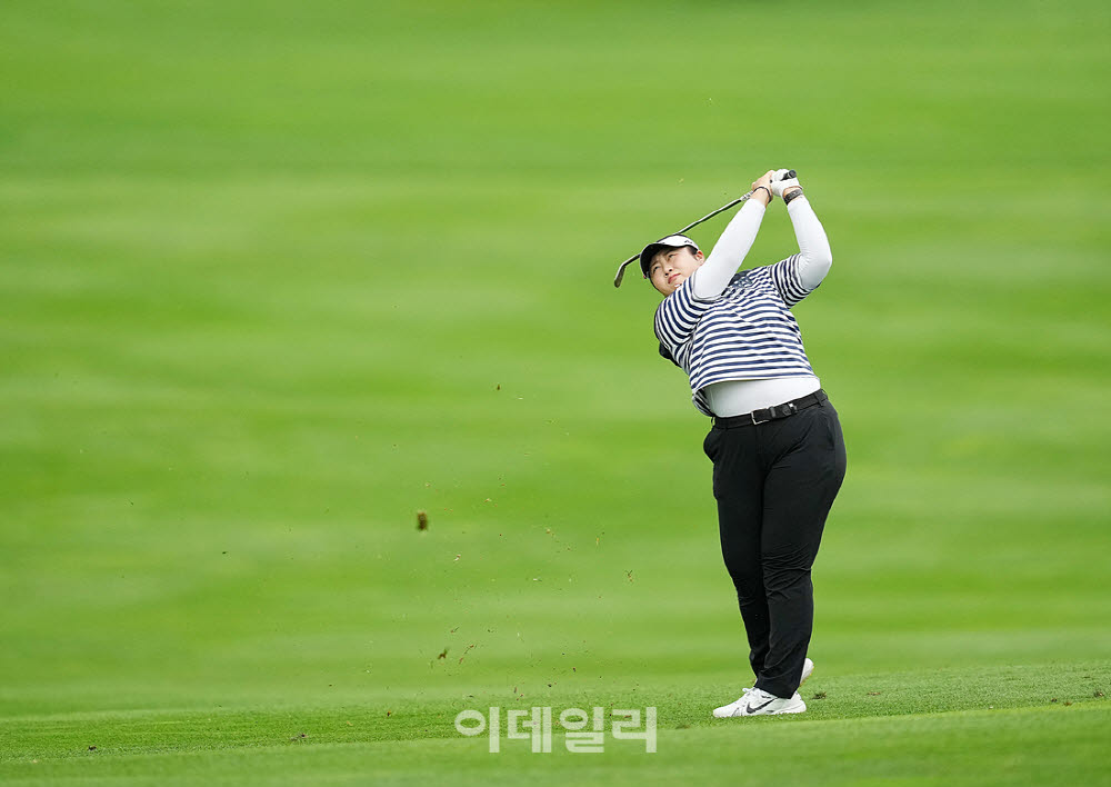 [포토]정소이,핀 하이로 공략한다