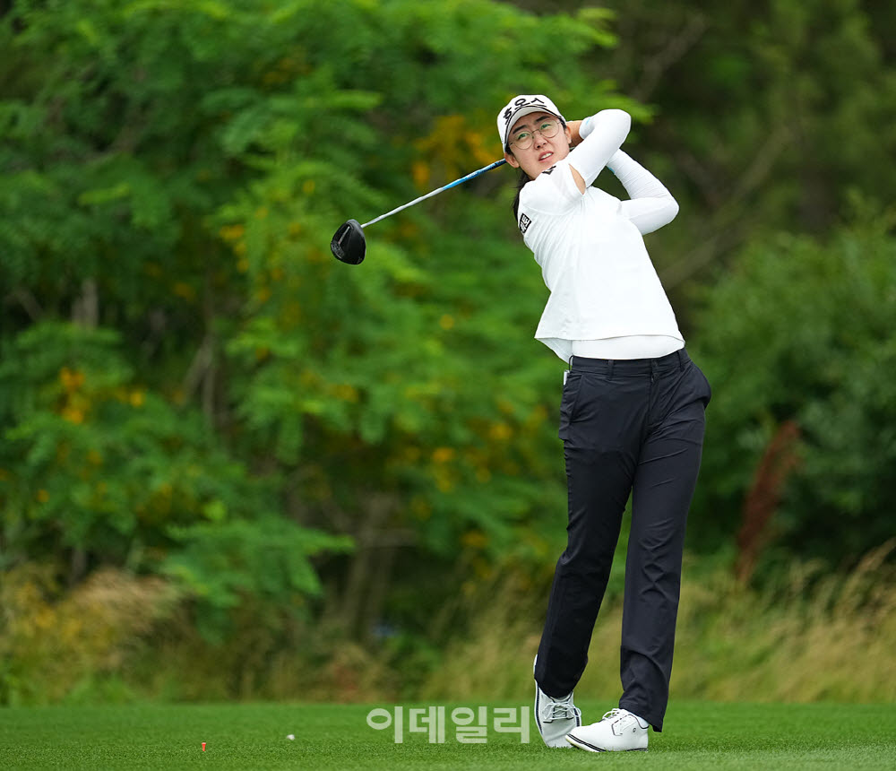 [포토]전우리,중앙을 향하여