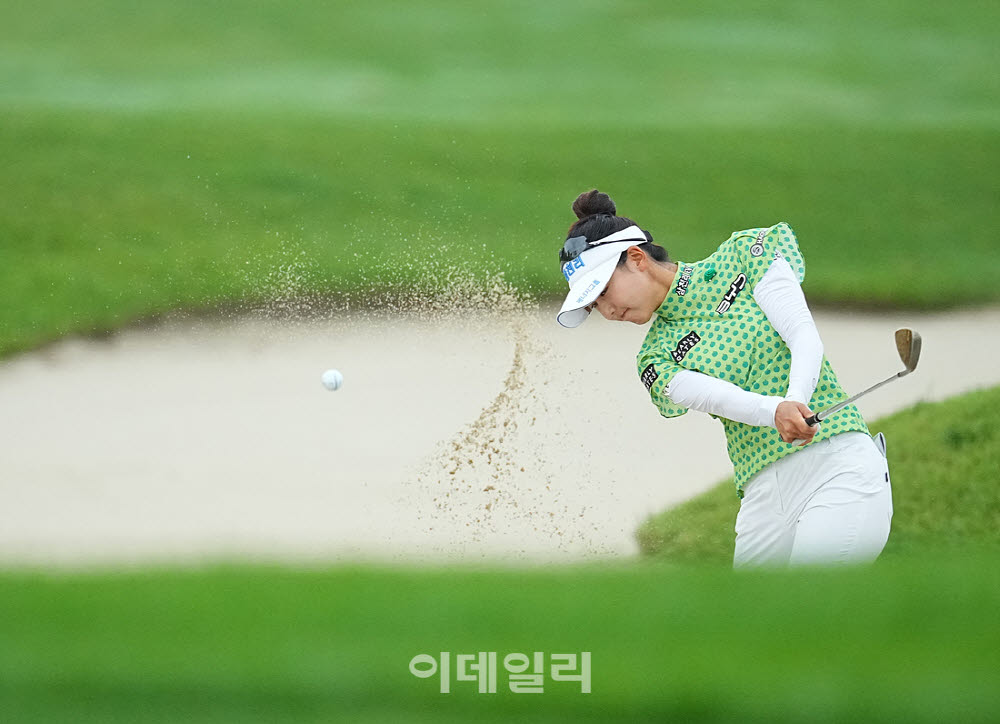 [포토]송지아,노련한 벙커샷