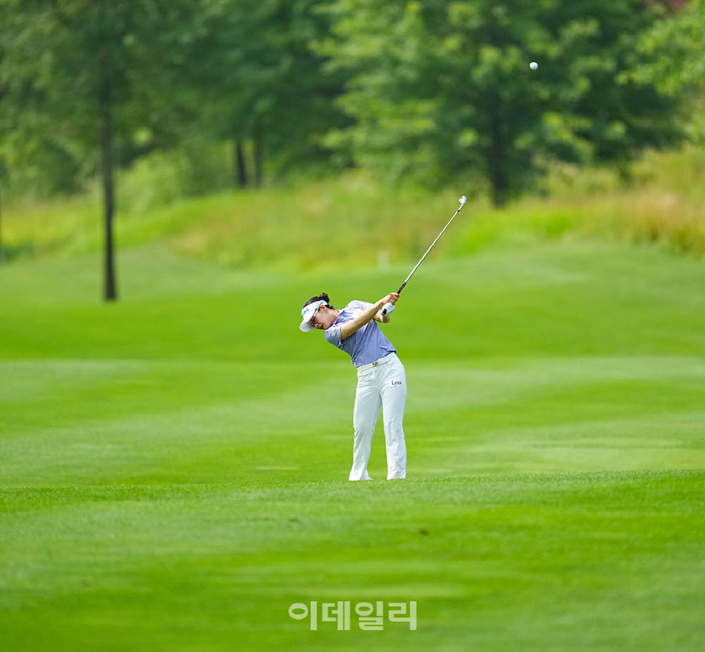 [포토]박민지,강하고 정확한 타구 방향