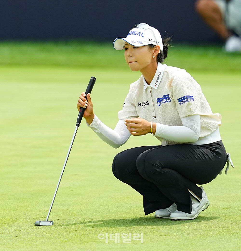 [포토]이채은,버디로 넘어가야지