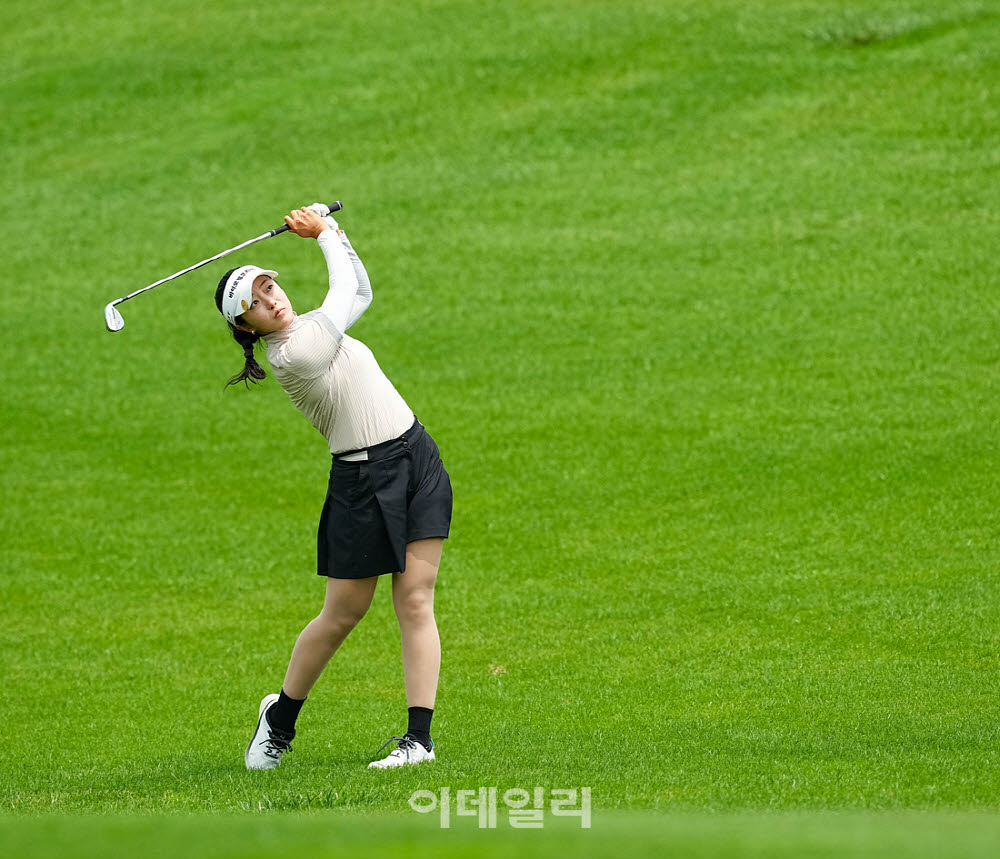 [포토]윤혜림,핀 옆에 떨어져라