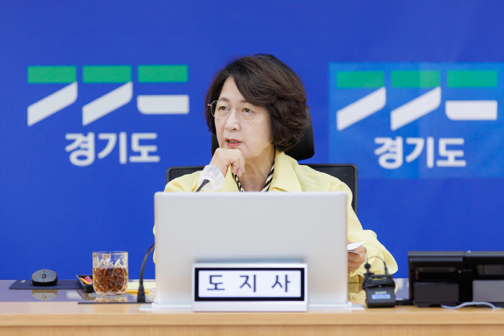 "무사히 지나길 바라지만" 추미애, 여름 재난대응태세 고삐