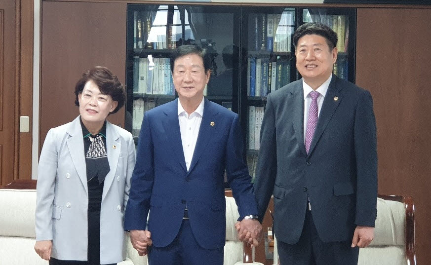 대구시의회 제10대 전반기 출범…임인환 의장, 이태손·김재용 부의장 선출