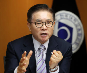 "추가 세수 고등교육 투자…AI 대전환 대비해야"