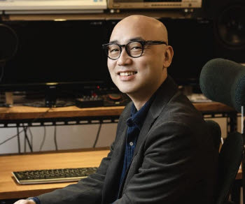 배재고 앞 '근조화환'에…하림 "꽃으로 하는 고약한 짓"