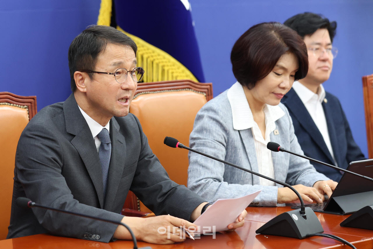 [포토]원내대책회의, '모두발언하는 한병도 원내대표'