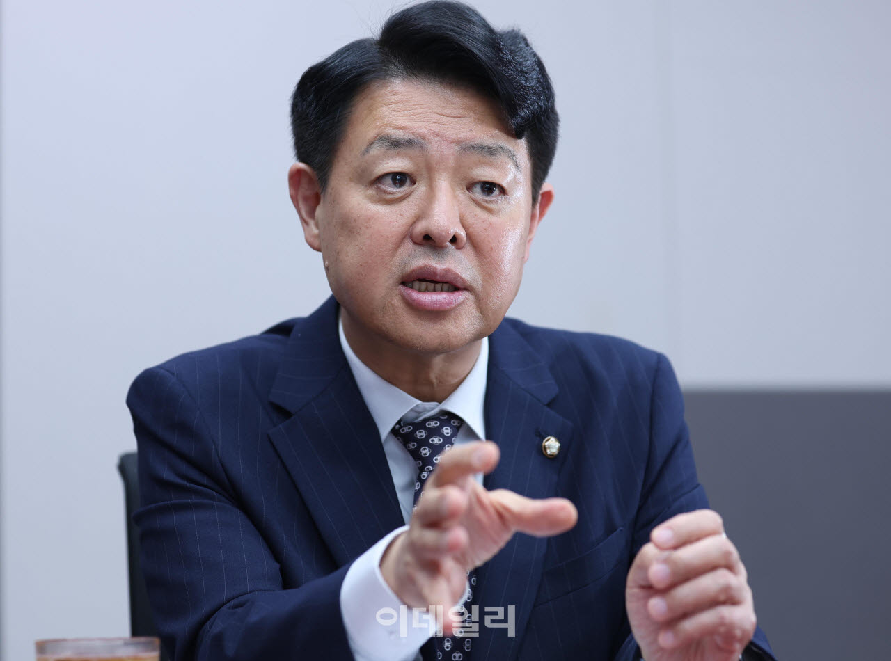'3선' 與김영호 "당 화합시킬 중진 최고위원 필요"