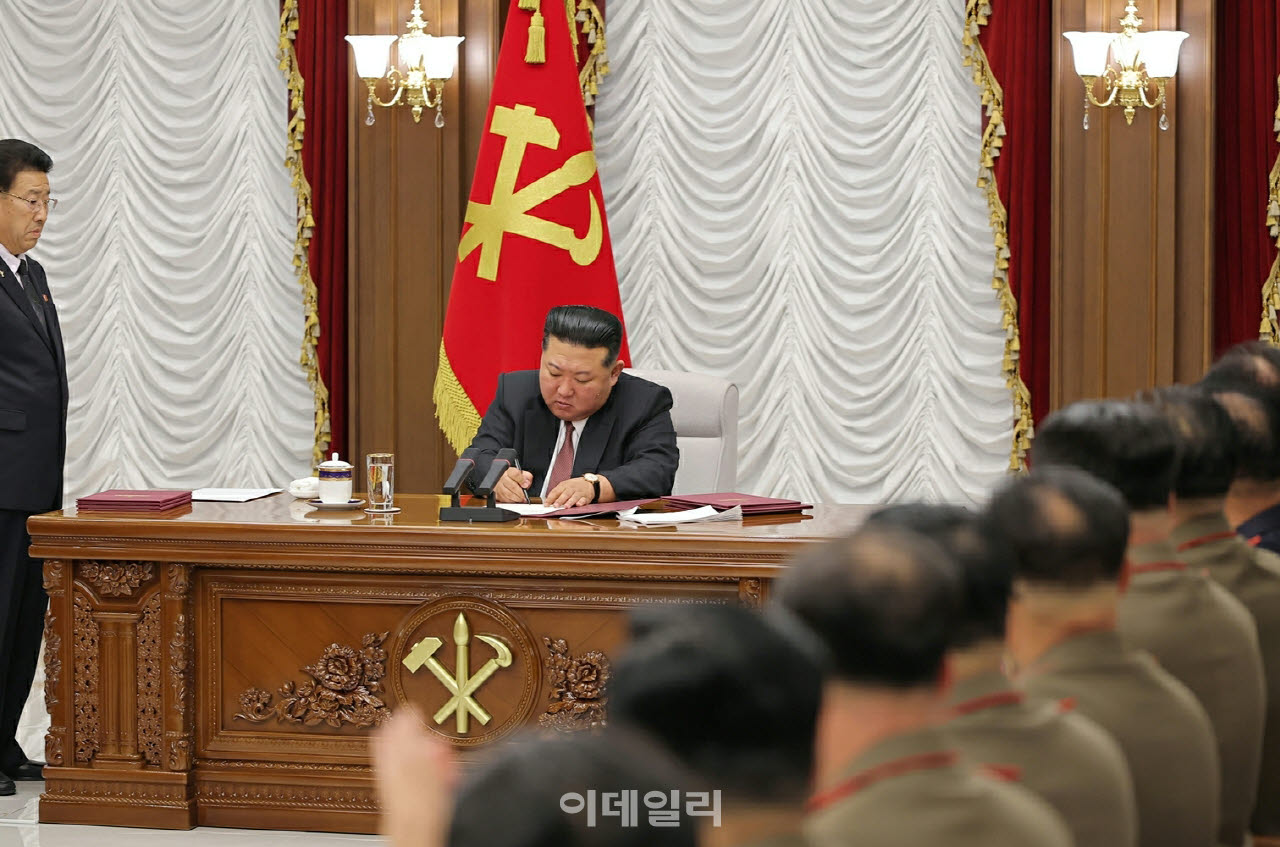 北, 대남 첩보 수집 및 공작 강화…핵무력 확대 예고도(종합)