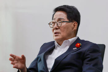 與박지원 "尹 체포방해죄 징역 7년…인간방패 자처한 국힘도 공범"