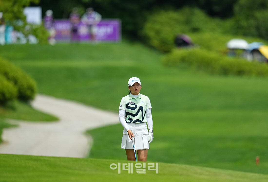 [포토]오경은,멀리서 바라보는 타깃