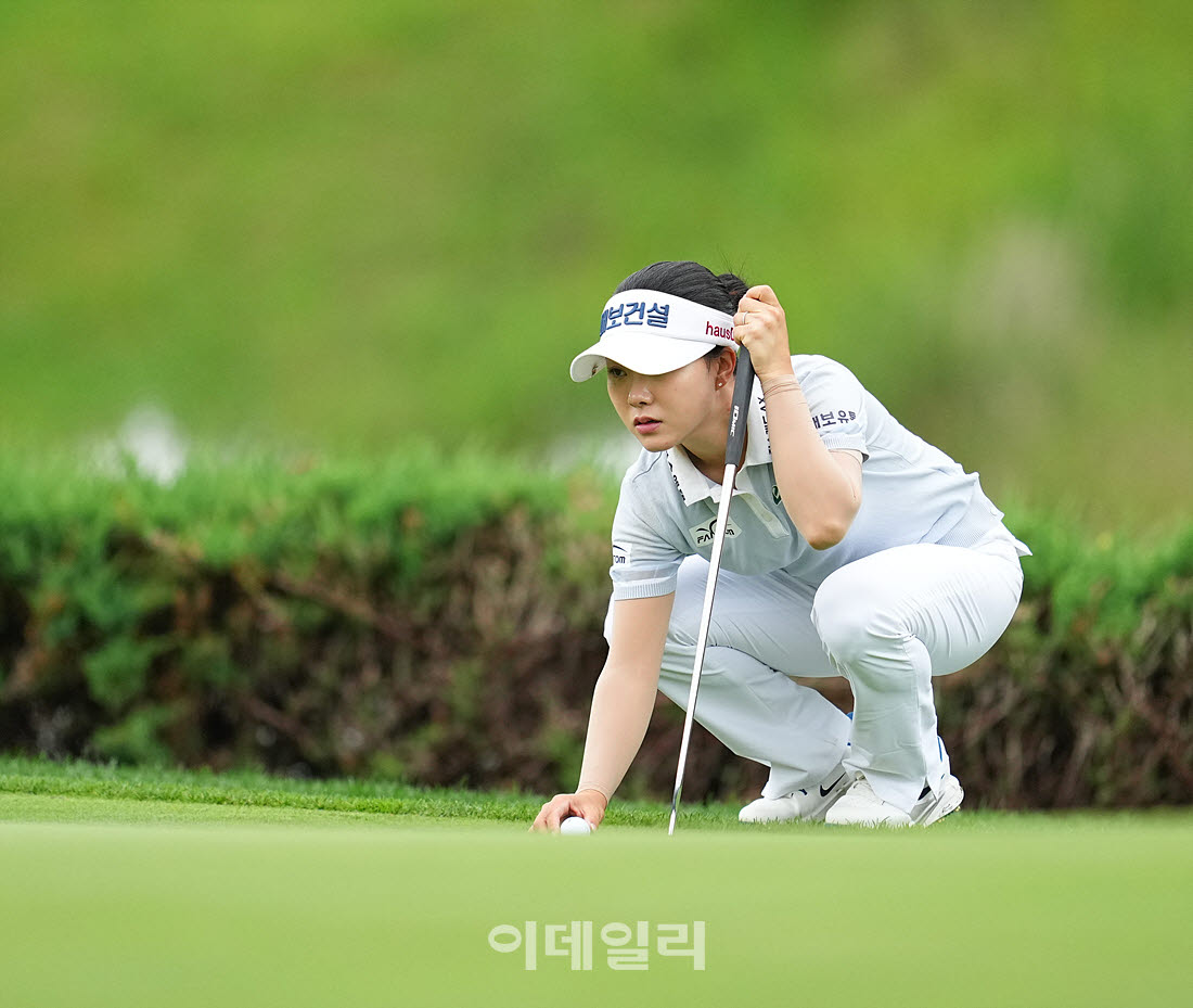 [포토]서어진,버디 노리는 시선