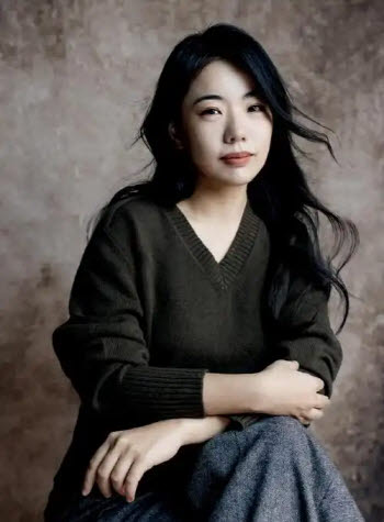 ‘천재 소녀 작가’의 몰락…논문 표절에 발칵 뒤집혔다[중국나라]