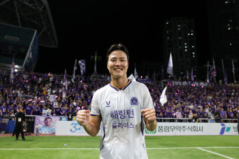 '첫 골을 결승 골로' 안양 권경원, K리그1 17R MVP