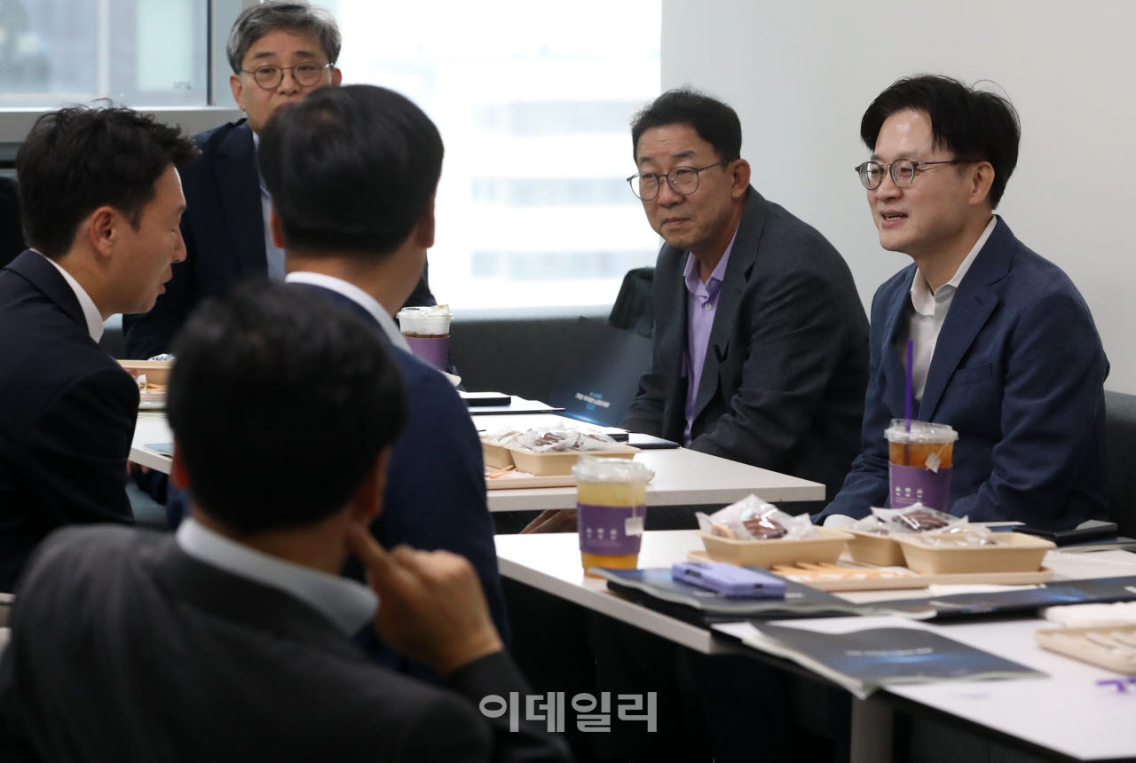 [포토] 'AI 릴레이 토론회' 티타임