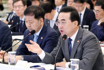 노동·연금 등 10대 난제 풀 로드맵 하반기 나온다