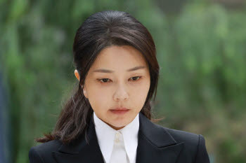 김건희, 종합특검 피의자 조사 19일→21일 변경…건강상 이유