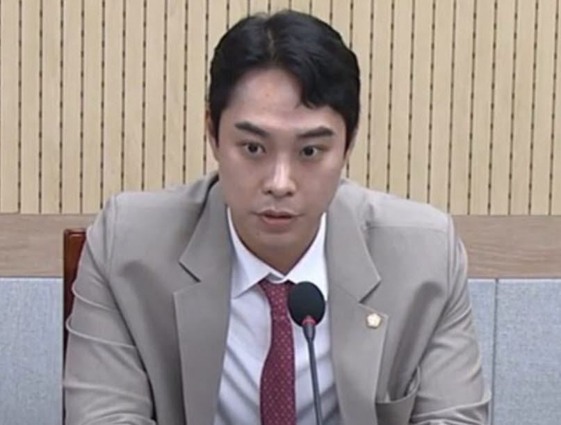 ‘아동 성매매 혐의’ 최영중 청주시의원, 사직서 제출