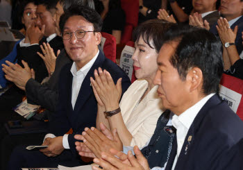 김민석-정청래, 이번엔 '신천지 개입설' 두고 충돌