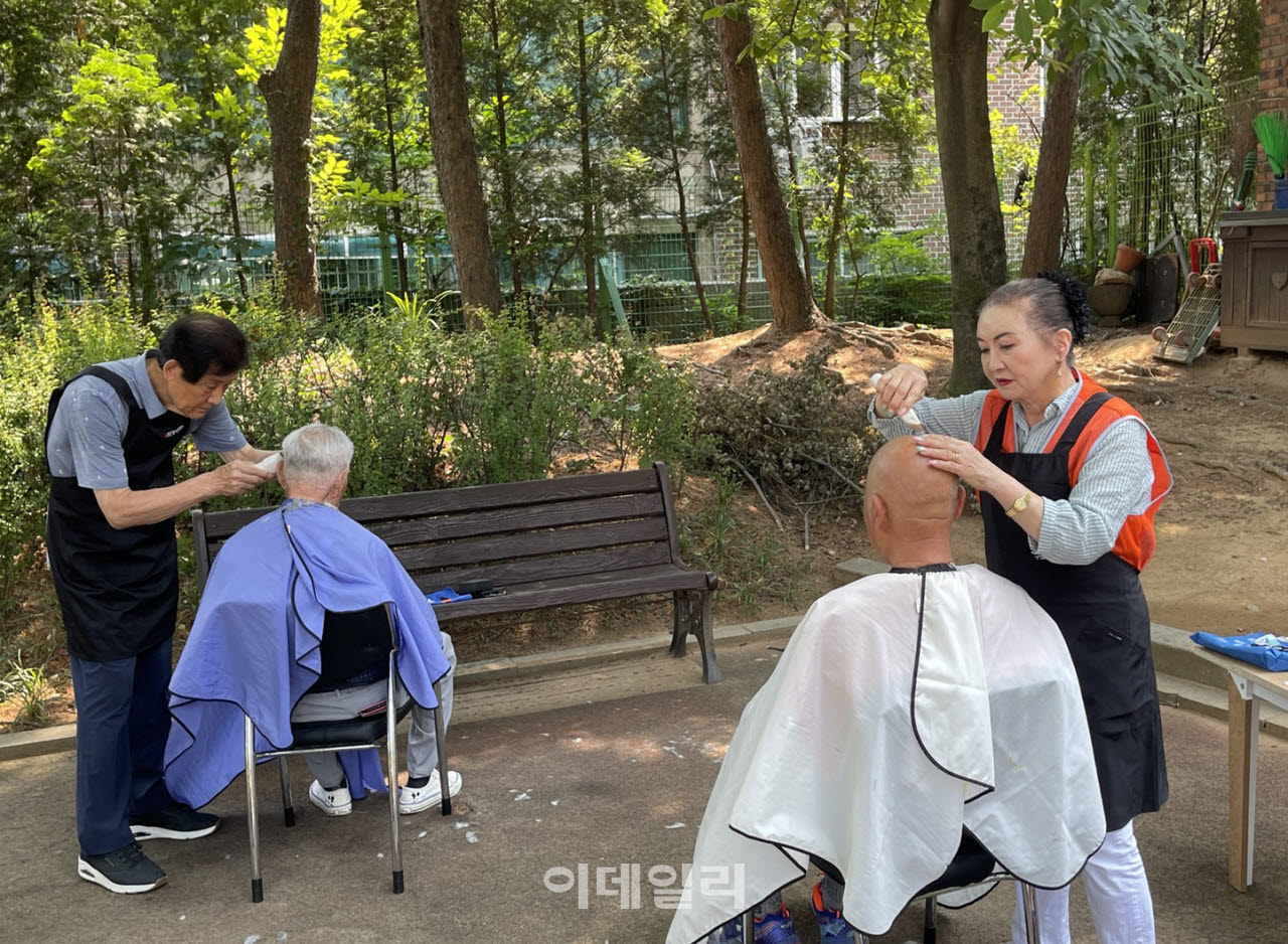 [포토] 구로구, 자원봉사단체들 여름철 봉사활동