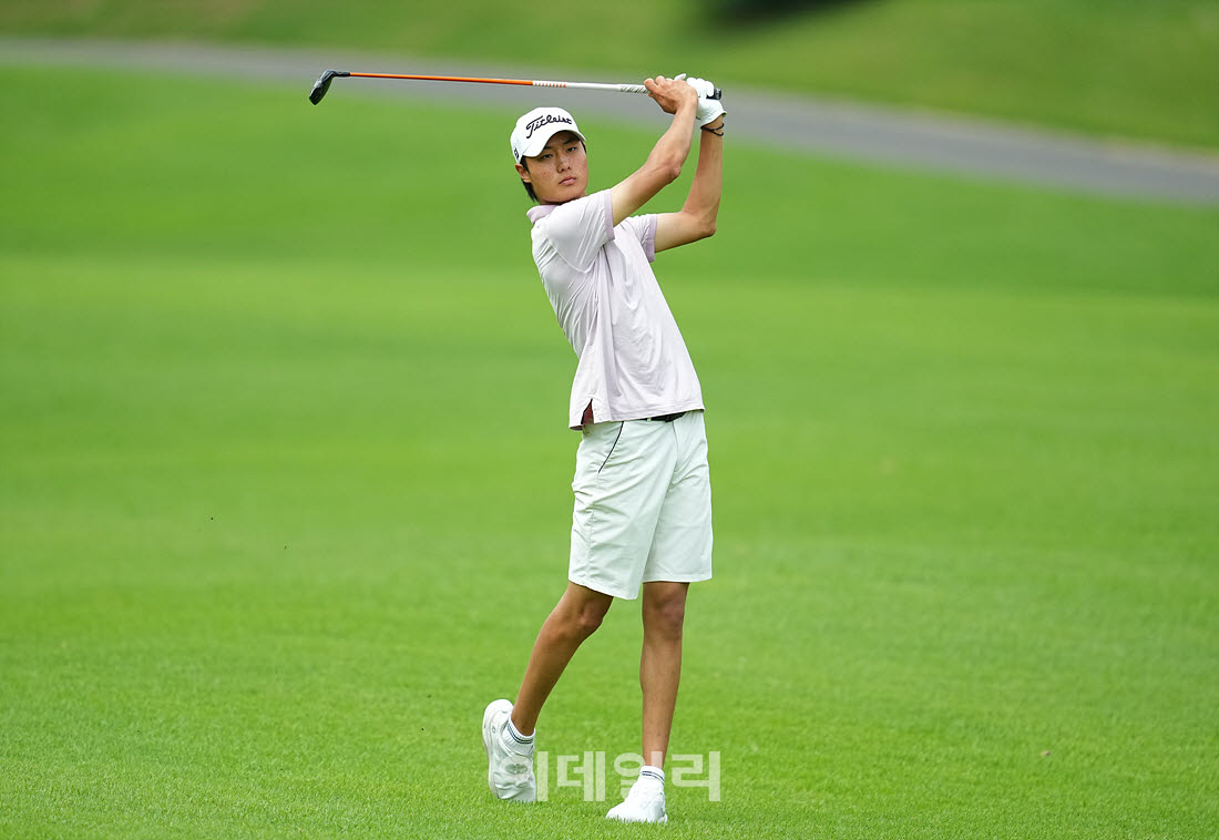 [포토]김혁준,페어웨이 중앙을 지킨다