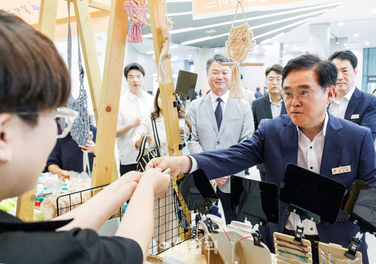 [포토] 자활홍보관 '강서마켓온' 개관