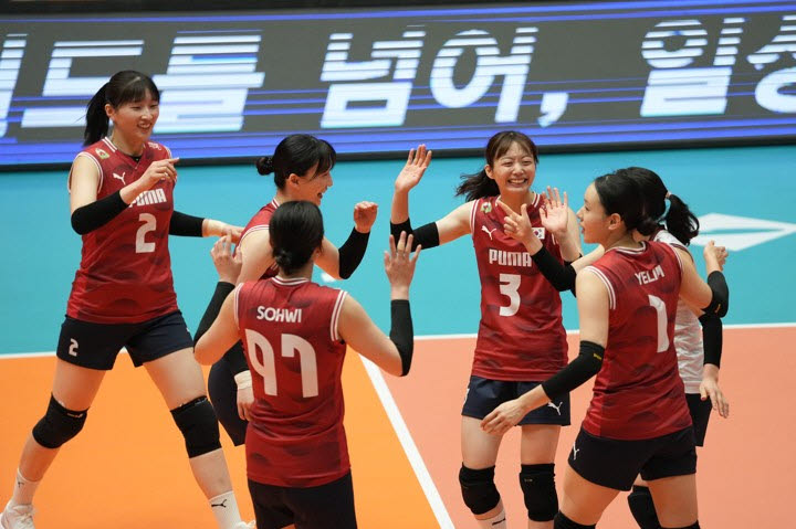 '강소휘 18득점' 한국 女배구, 인도네시아 3연전 싹쓸이