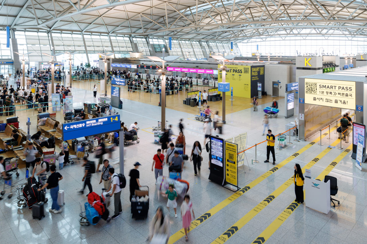 인천공항, 여름 휴가철 특별교통대책 시행…출국장 조기 개장