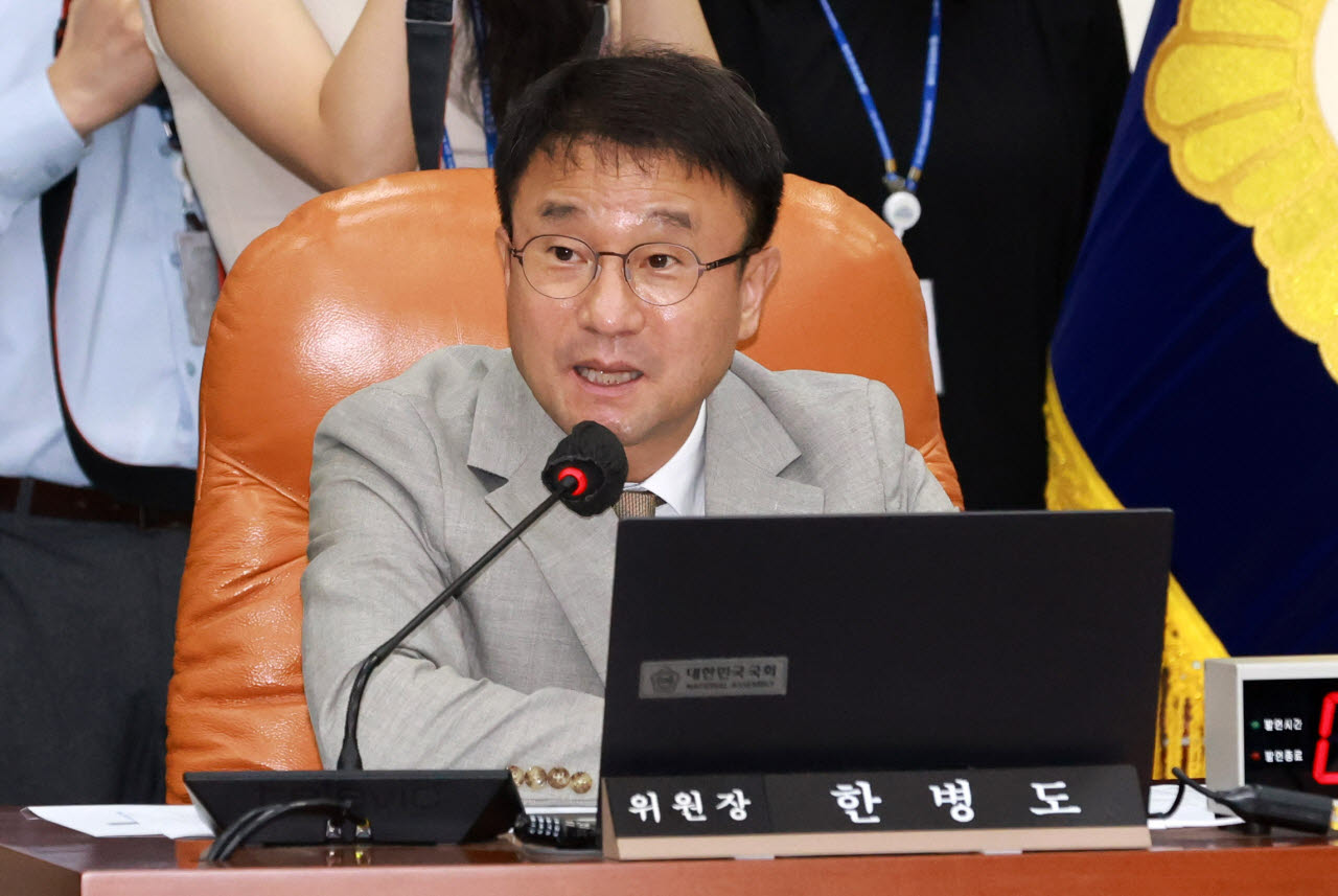 [포토]국회 운영위원회 전체회의 주재하는 한병도 위원장