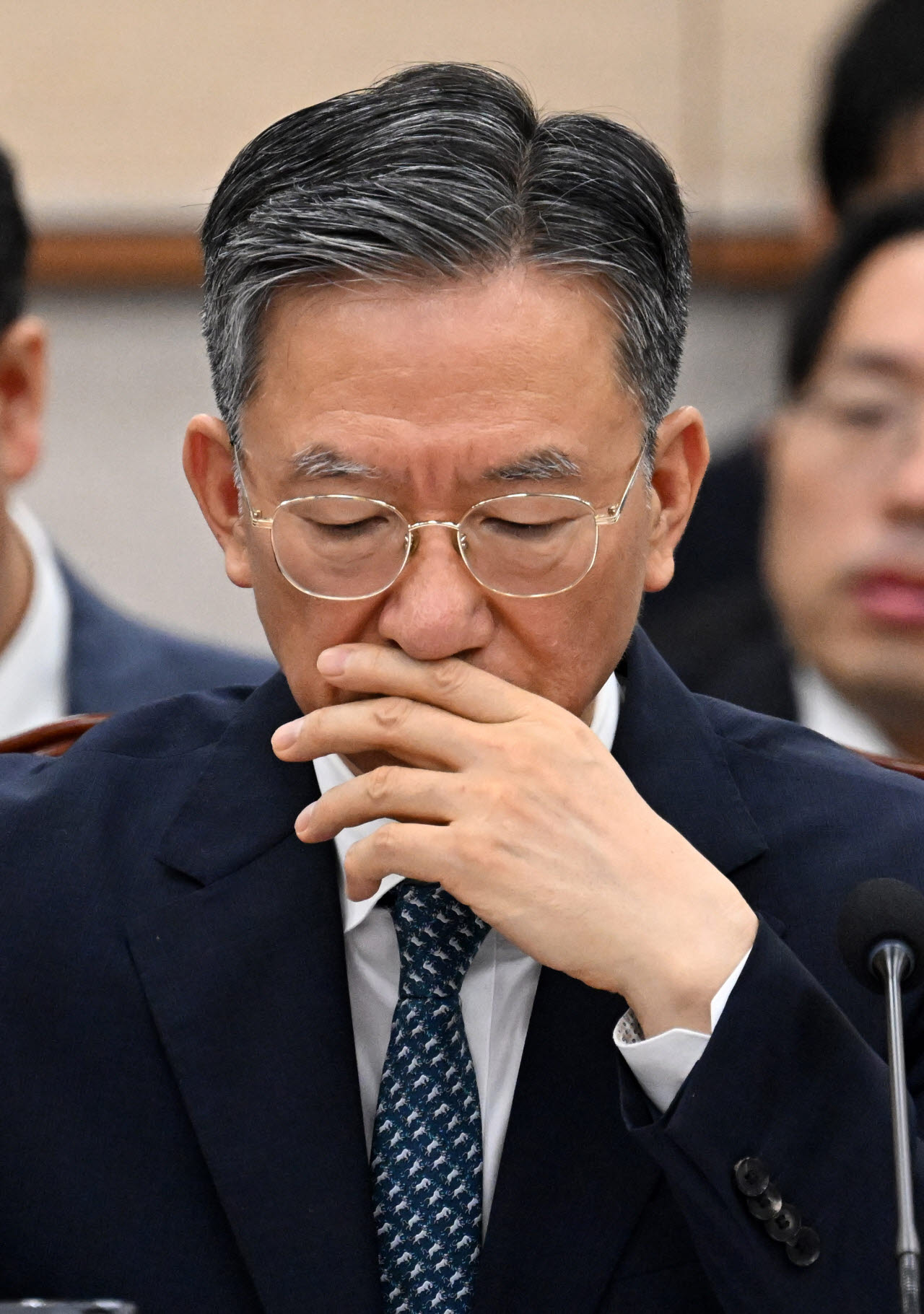 [포토]생각에 잠긴 정성호 법무부 장관