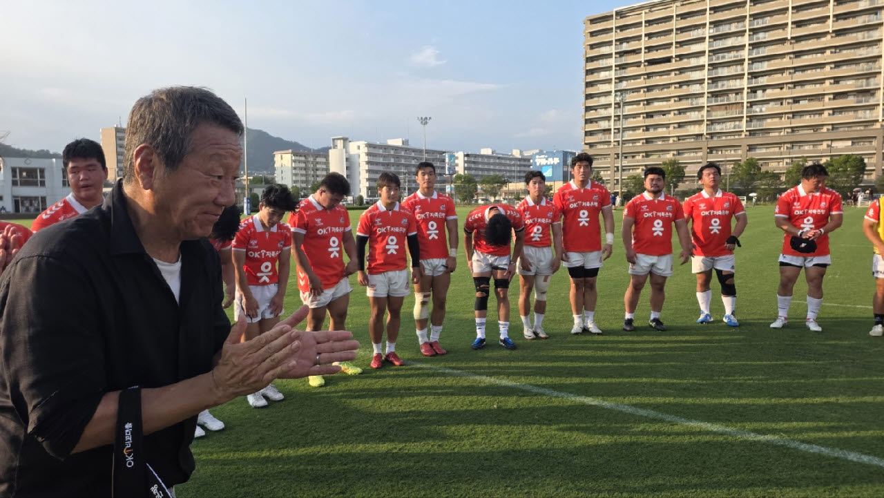 읏맨 럭비단, 日실업팀과 3점 차 접전…도전 가능성 확인