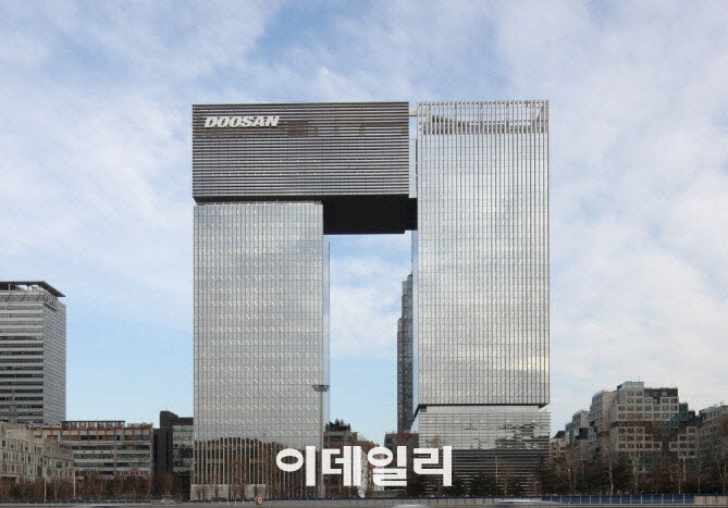 두산, 2분기 영업익 '4884억'…전자·에너빌리티·밥캣 '동반 성장'