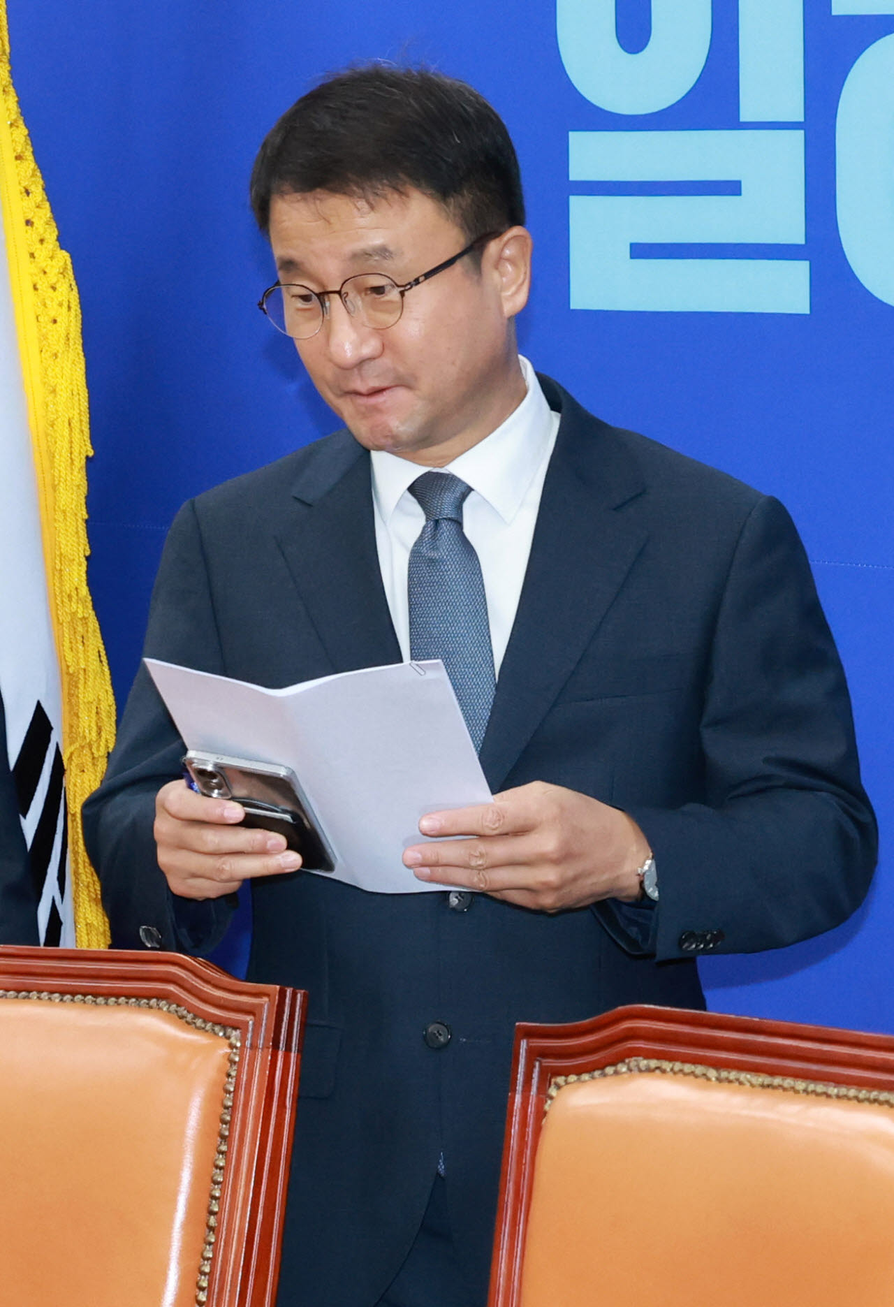 [포토]더불어민주당 원내대책회의 참석하는 한병도