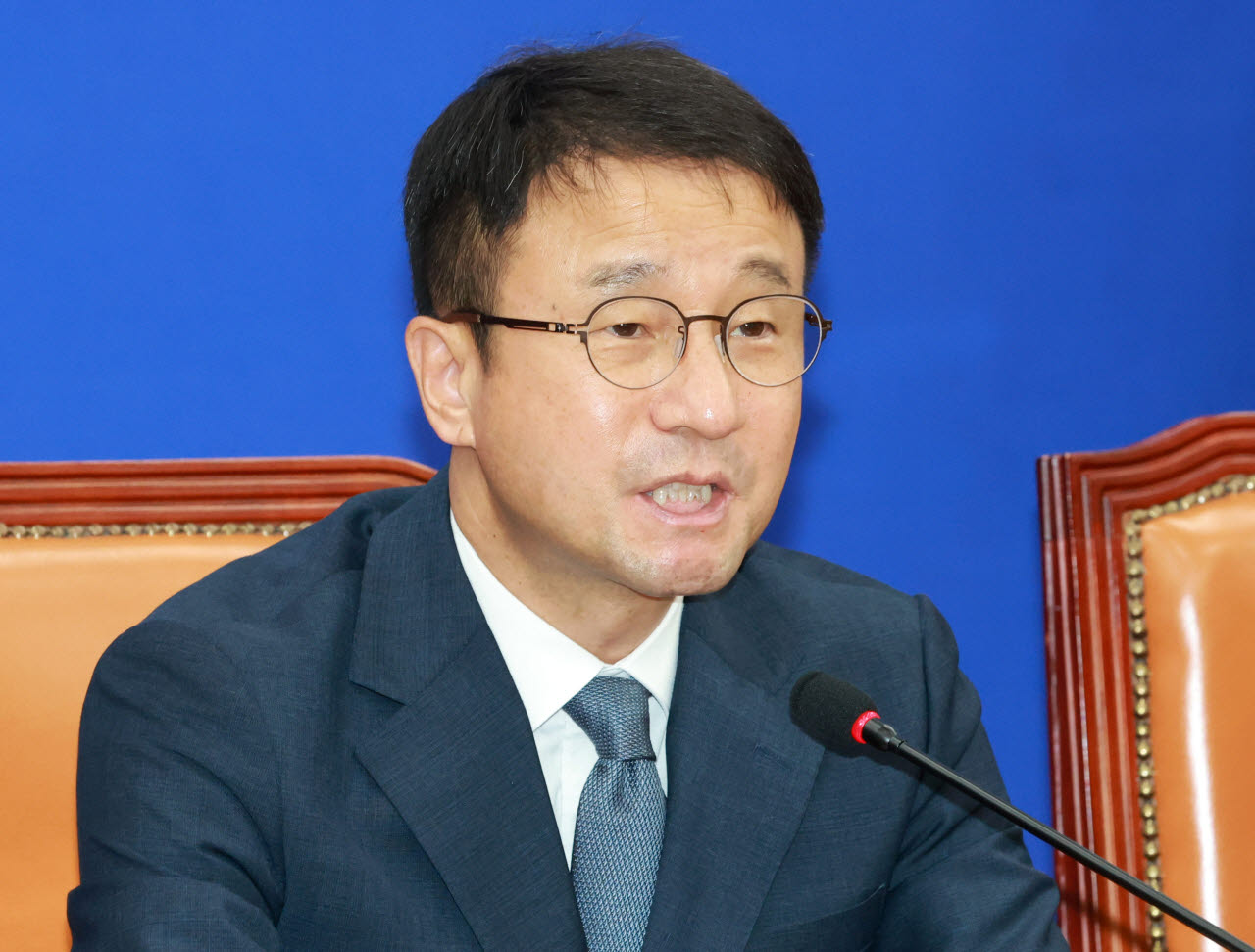 [포토]더불어민주당 원내대책회의 주재하는 한병도 직무대행